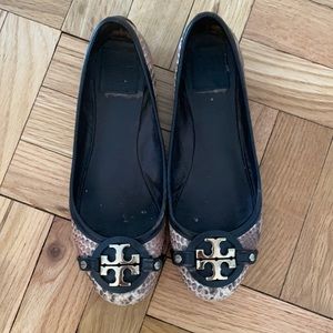 Tory Burch flats size 8 in snakeskin